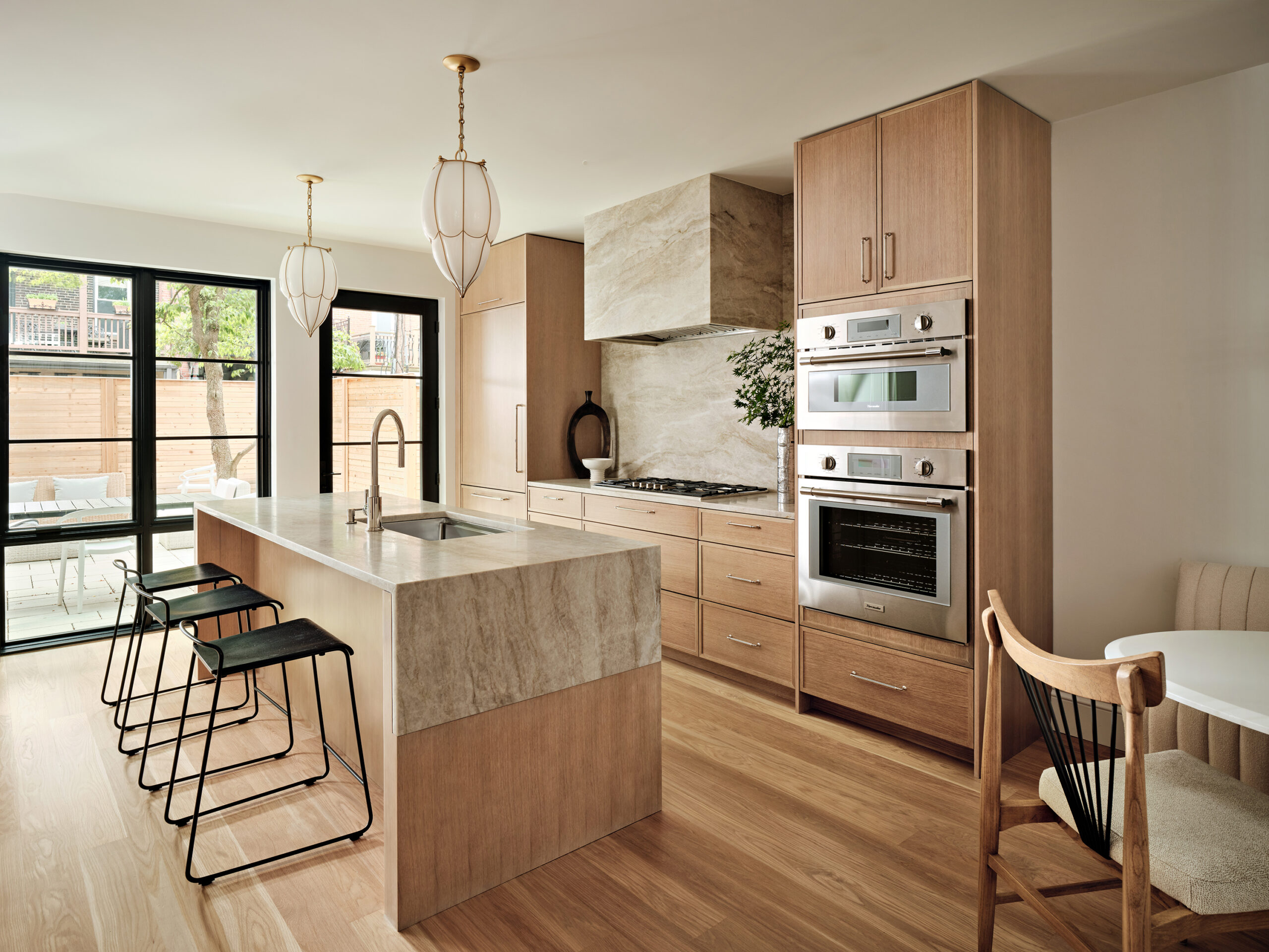 Contemporary Kitchen in Soft Neutrals