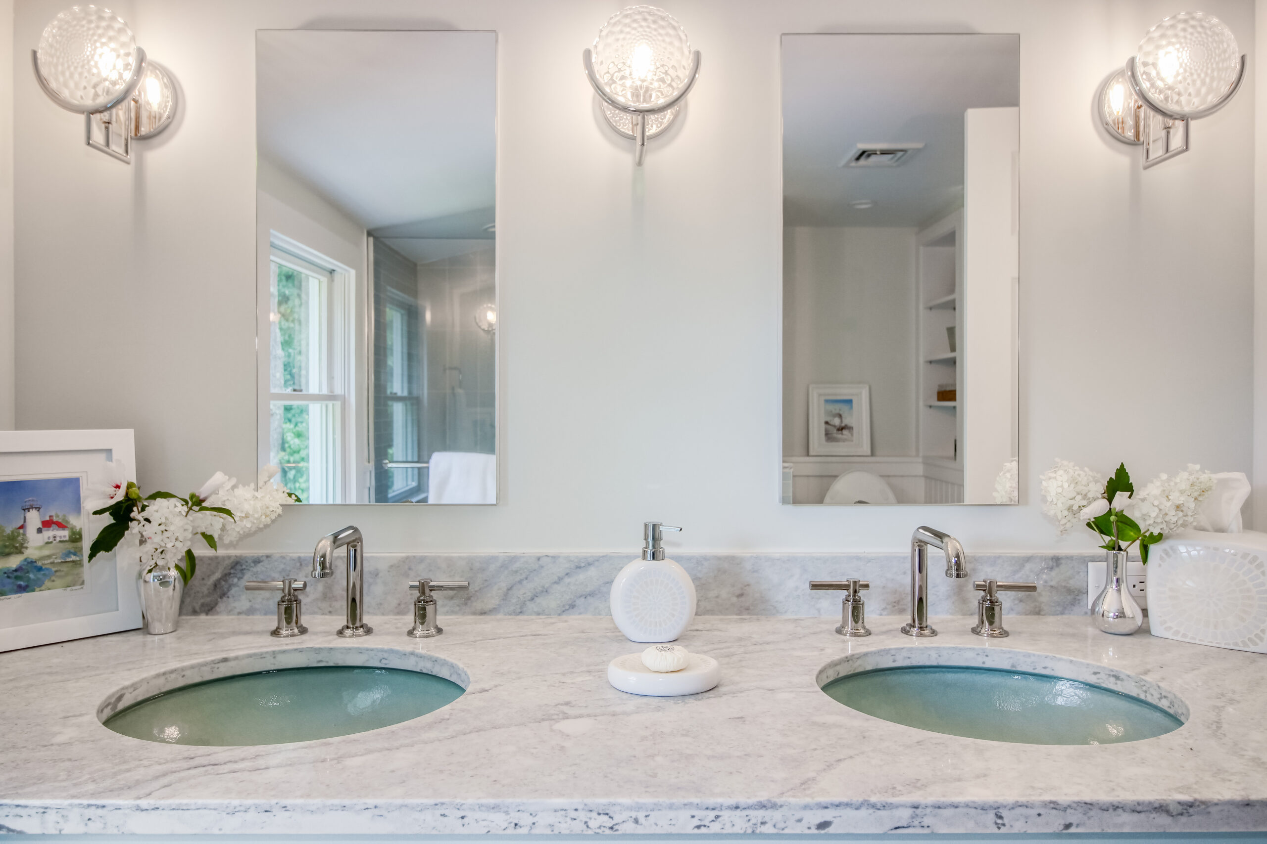 Airy Coastal Blue Bath