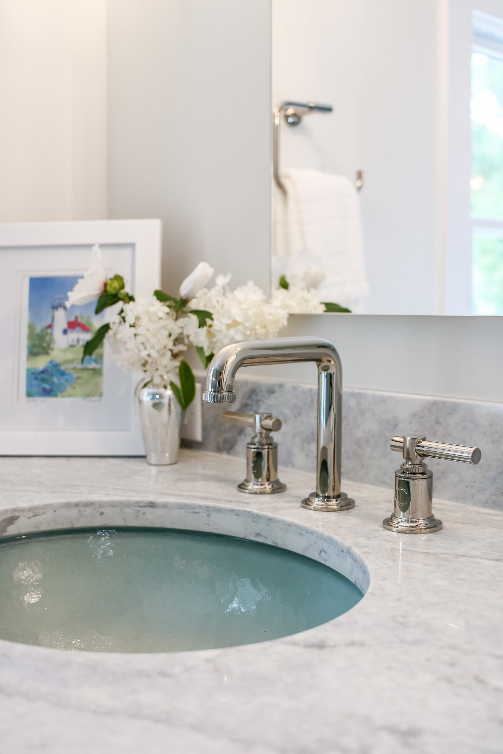 Airy Coastal Blue Bath