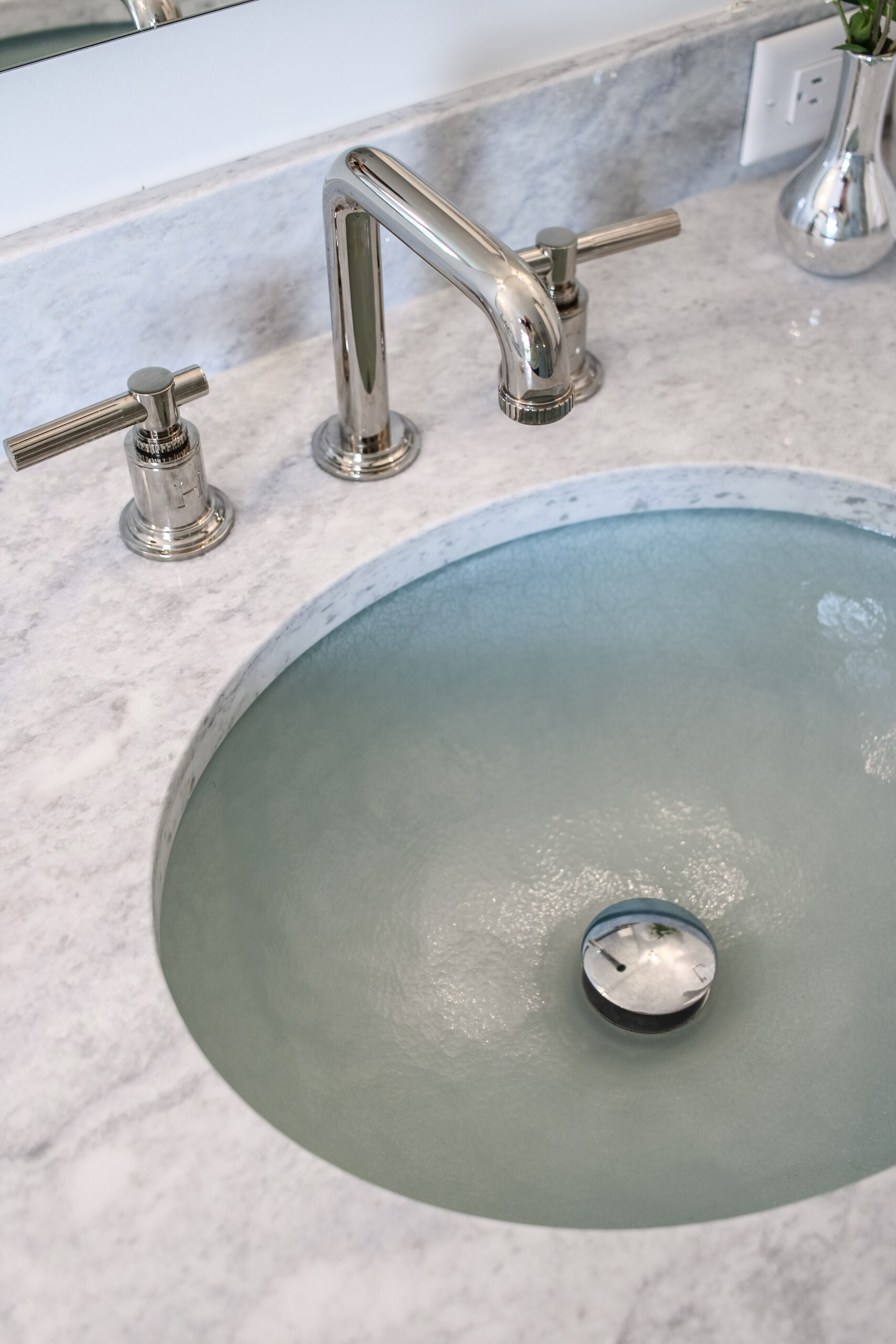 Airy Coastal Blue Bath