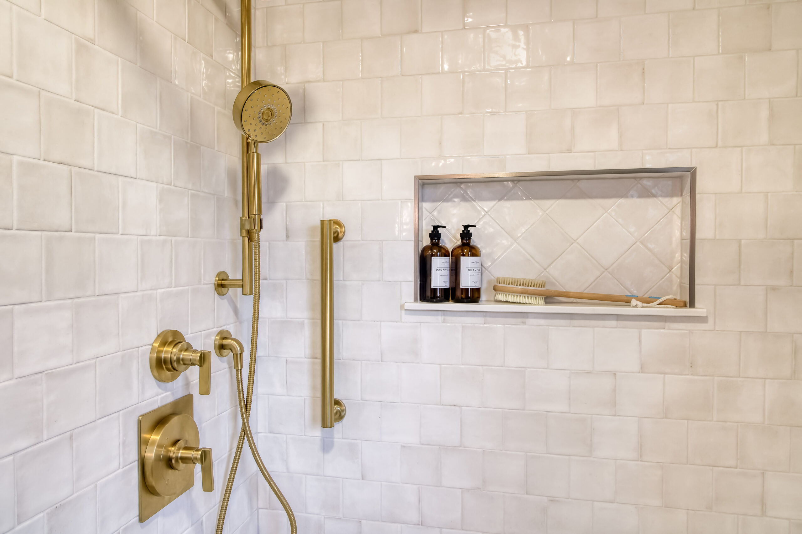 Brass Details in the Bath